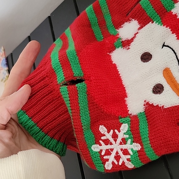 BRAND NEW Dog Sweater Snowman Medium Soft Knit Red Green BRAND NEW IN BAG - Picture 3 of 7